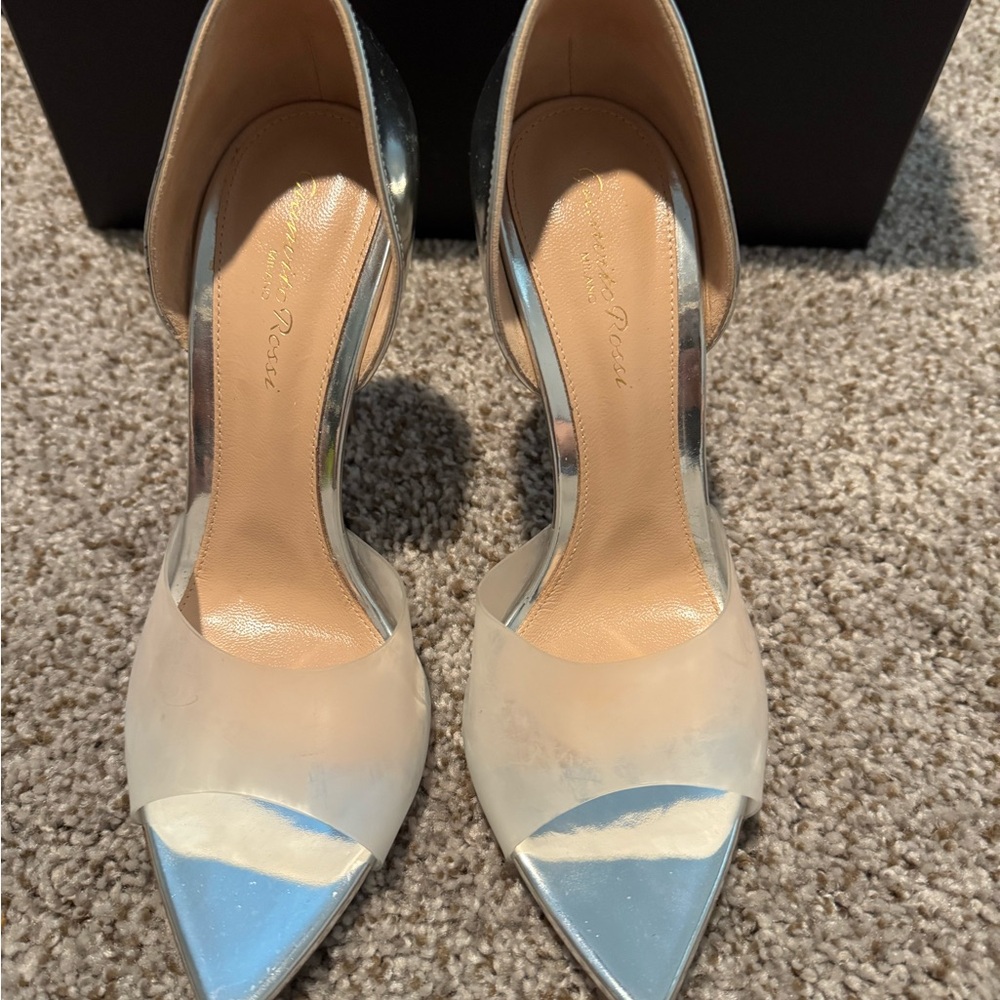 Gianvito Rossi Metallic Silver Heels size 38.5
